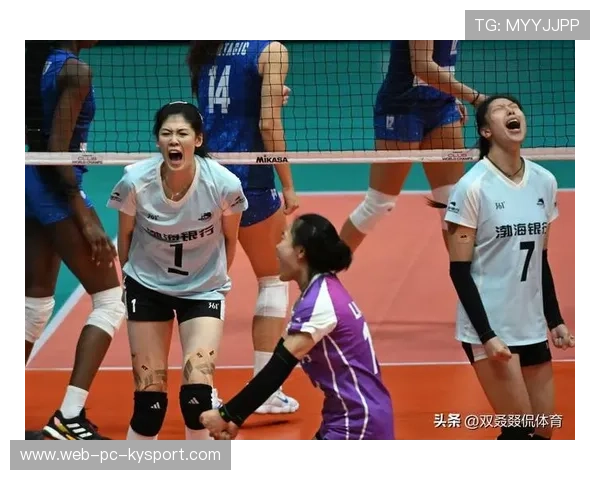 大学排球决赛:主力受伤逆转取胜 大学排球决赛:主力受伤逆转取胜